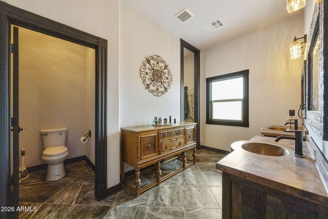 1008 W HONDA BOW Road, Phoenix, AZ 85086