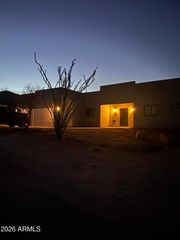 1008 W HONDA BOW Road, Phoenix, AZ 85086