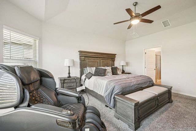 1527 Argon Way, San Antonio, TX 78245