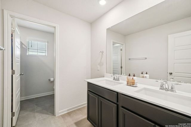 1527 Argon Way, San Antonio, TX 78245