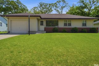 122 FIELD GROVE Court, East Peoria, IL 61611