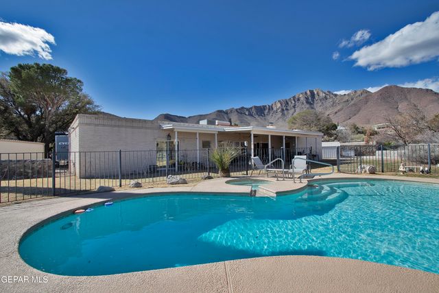 8204 BIG BEND Drive, El Paso, TX 79904