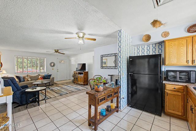 2950 W VILLA THERESA Drive, Phoenix, AZ 85053