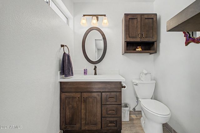 2950 W VILLA THERESA Drive, Phoenix, AZ 85053
