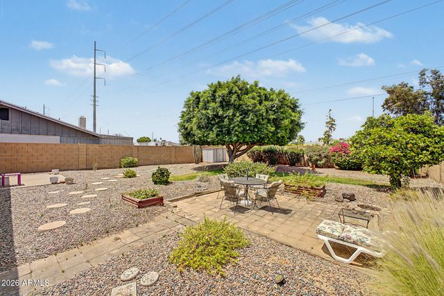 2950 W VILLA THERESA Drive, Phoenix, AZ 85053