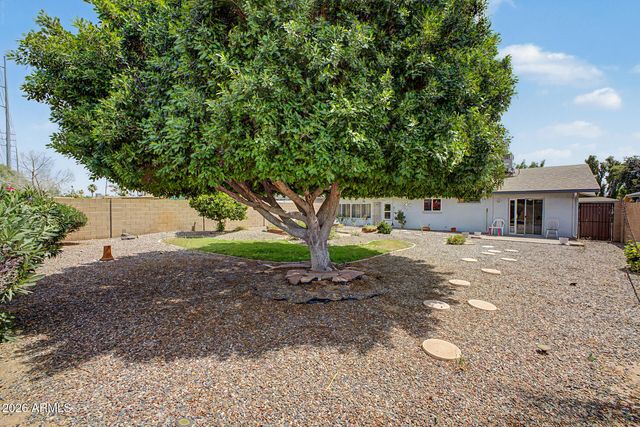 2950 W VILLA THERESA Drive, Phoenix, AZ 85053
