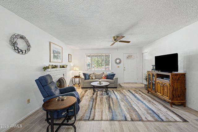 2950 W VILLA THERESA Drive, Phoenix, AZ 85053
