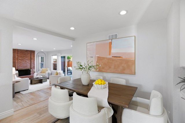 884 Hollenbeck Avenue, Sunnyvale, CA 94087