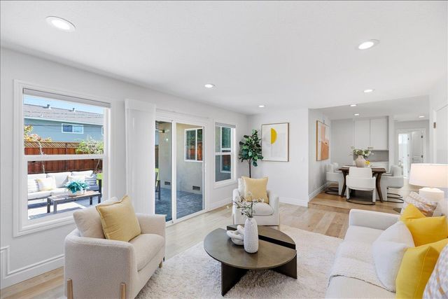 884 Hollenbeck Avenue, Sunnyvale, CA 94087