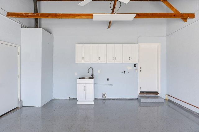 884 Hollenbeck Avenue, Sunnyvale, CA 94087