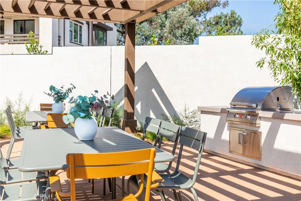 Image 3 of property listing at 111 Evergreen Lane, Claremont, CA 91711