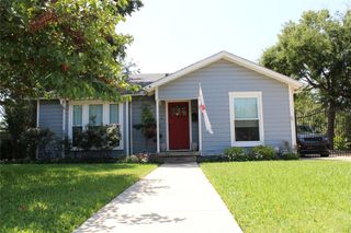 420 E Franklin Street, Grapevine, TX 76051