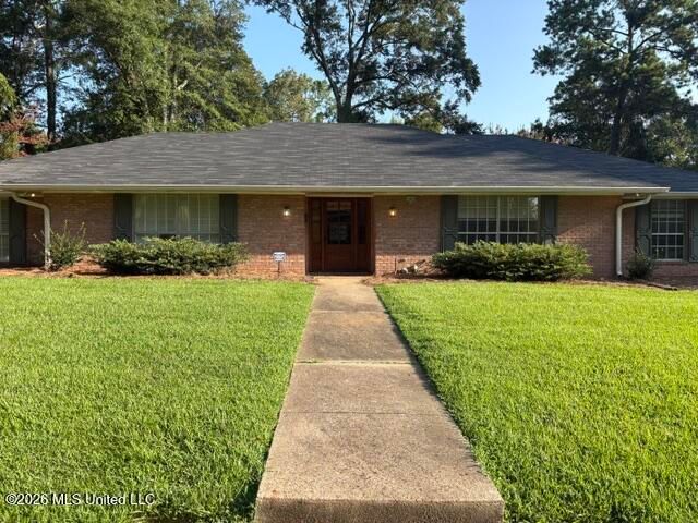 5460 Saratoga Drive, Jackson, MS 39211