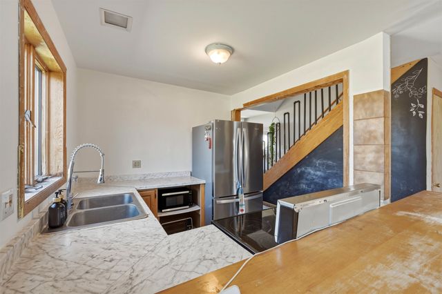 256 Hathaway Point Road, St. Albans City, VT 05478