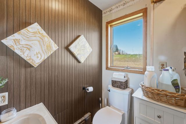 256 Hathaway Point Road, St. Albans City, VT 05478