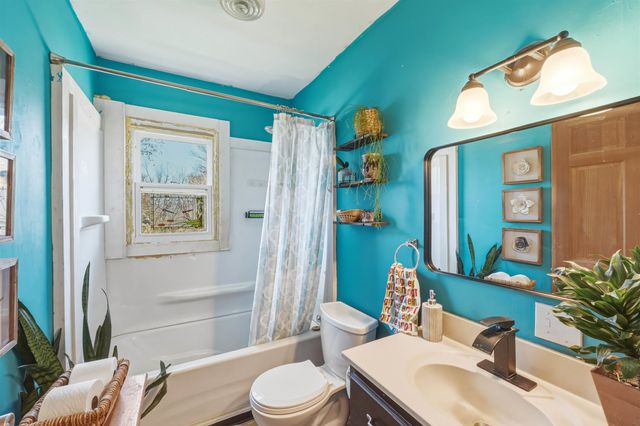256 Hathaway Point Road, St. Albans City, VT 05478