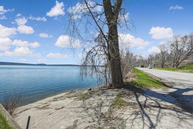 256 Hathaway Point Road, St. Albans City, VT 05478