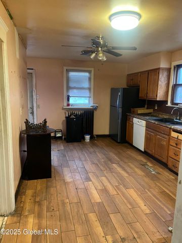 683 Park Avenue, Albany, NY 12208