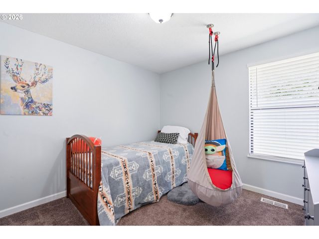 6391 Se HULL Ave, Milwaukie, OR 97267