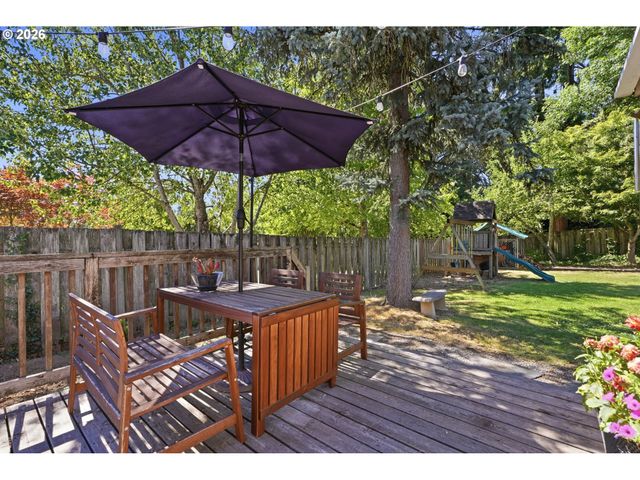 6391 Se HULL Ave, Milwaukie, OR 97267
