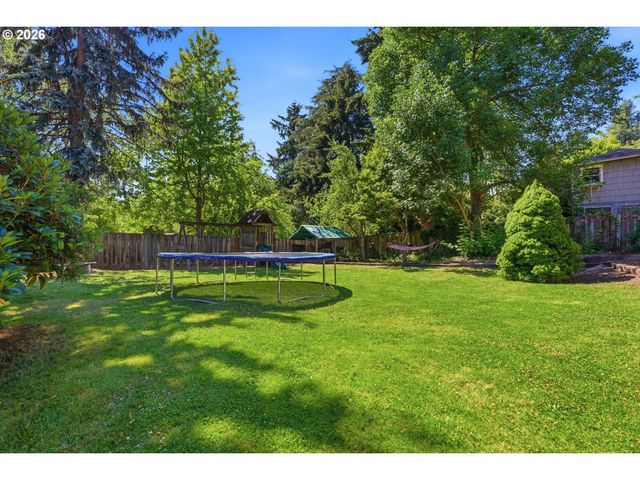 6391 Se HULL Ave, Milwaukie, OR 97267