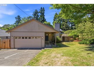 6391 Se HULL Ave, Milwaukie, OR 97267