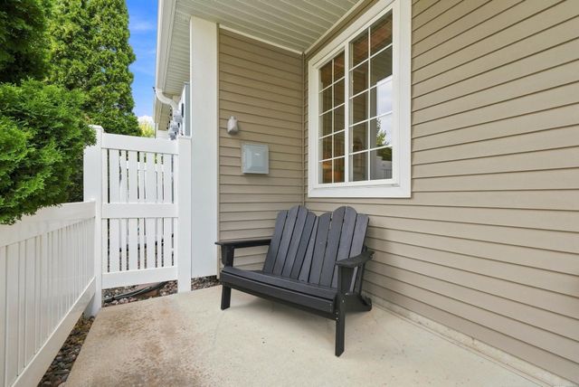 1645 Prescott Court, Chaska, MN 55318