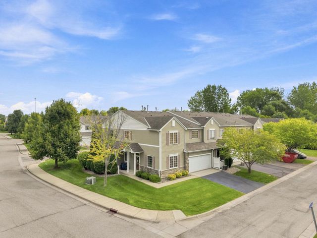 1645 Prescott Court, Chaska, MN 55318