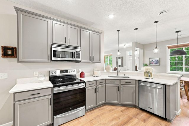 1645 Prescott Court, Chaska, MN 55318