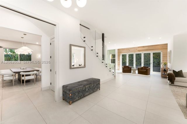2181 N Bay Rd, Miami Beach, FL 33140