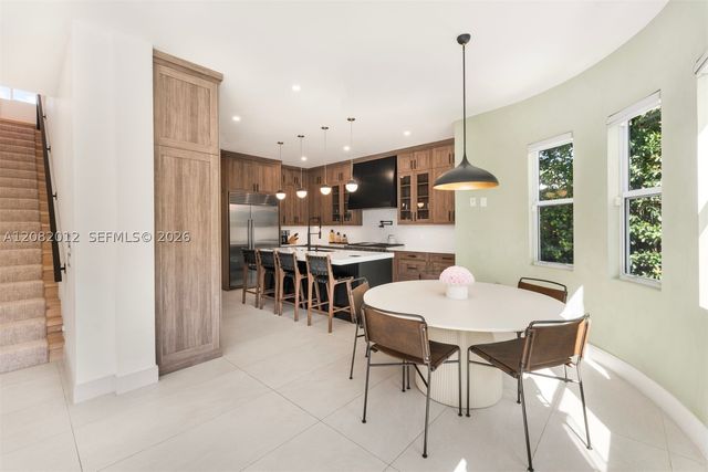 2181 N Bay Rd, Miami Beach, FL 33140