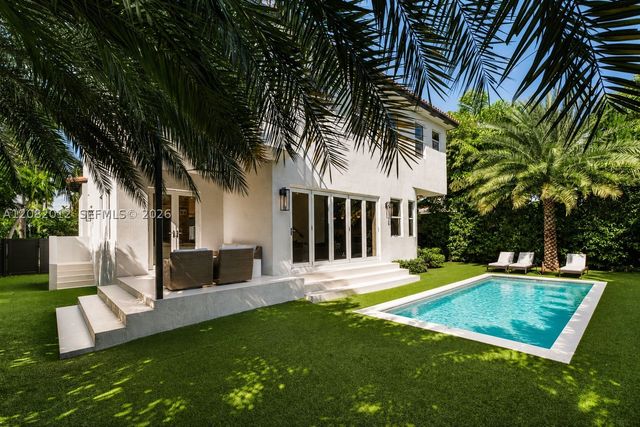 2181 N Bay Rd, Miami Beach, FL 33140