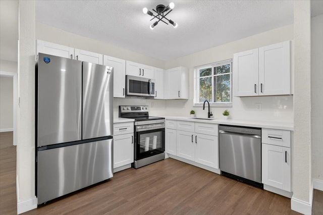 710 SW 67th Avenue, Pembroke Pines, FL 33023