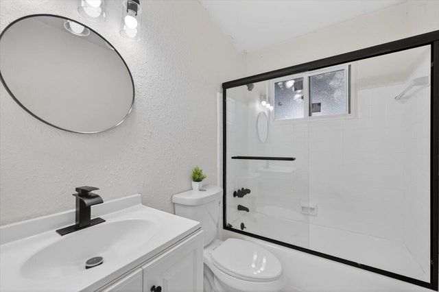 710 SW 67th Avenue, Pembroke Pines, FL 33023