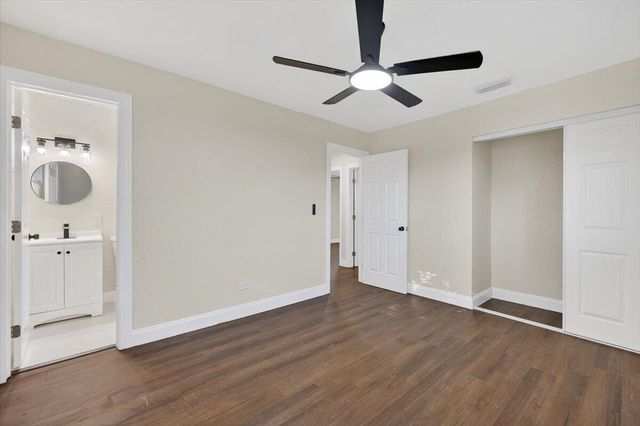 710 SW 67th Avenue, Pembroke Pines, FL 33023