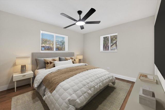 710 SW 67th Avenue, Pembroke Pines, FL 33023