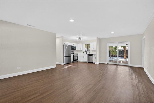 710 SW 67th Avenue, Pembroke Pines, FL 33023