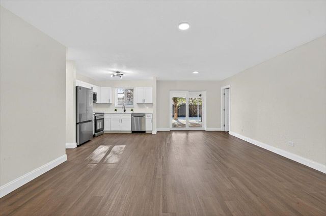 710 SW 67th Avenue, Pembroke Pines, FL 33023