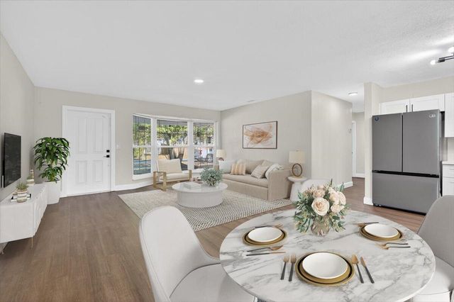 710 SW 67th Avenue, Pembroke Pines, FL 33023