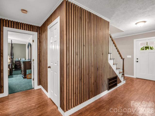 213 Raintree Drive, Hendersonville, NC 28791