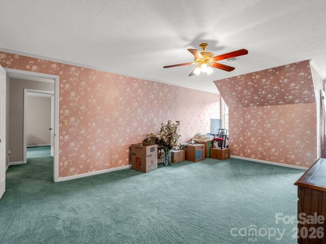 213 Raintree Drive, Hendersonville, NC 28791
