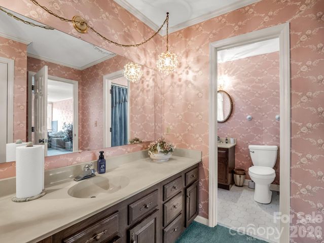 213 Raintree Drive, Hendersonville, NC 28791