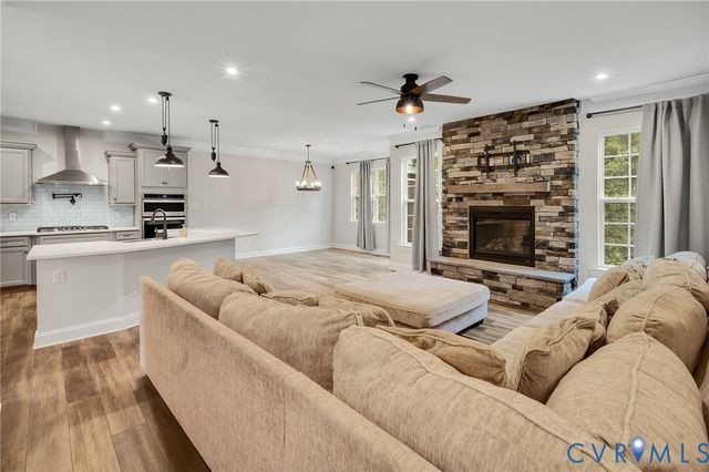 6804 Clifford Tower Way, Henrico, VA 23231