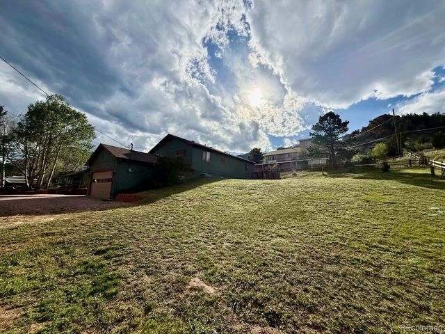 320 Columbine Rd, Palmer Lake, CO 80133
