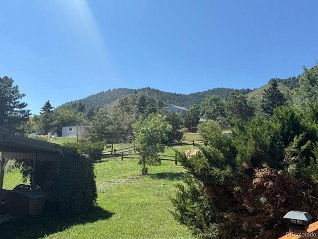320 Columbine Rd, Palmer Lake, CO 80133