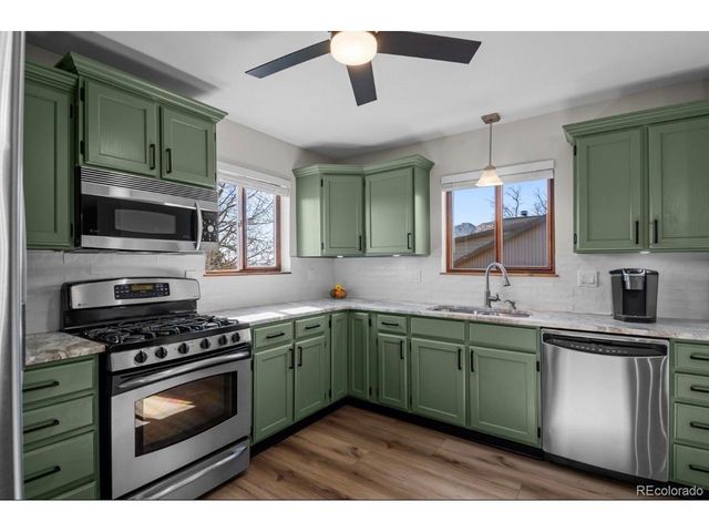 320 Columbine Rd, Palmer Lake, CO 80133