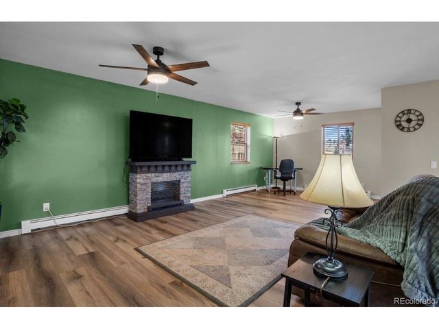 320 Columbine Rd, Palmer Lake, CO 80133