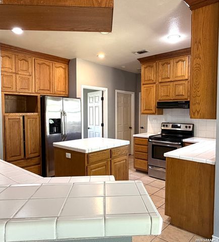 10565 Briggs, Atascosa, TX 78002