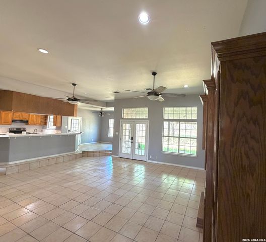 10565 Briggs, Atascosa, TX 78002