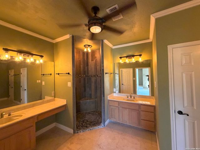 10565 Briggs, Atascosa, TX 78002